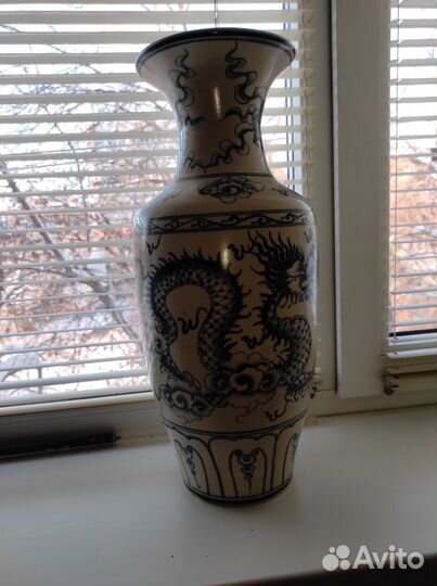 Ваза напольная, высота 46 см, объем 65 см