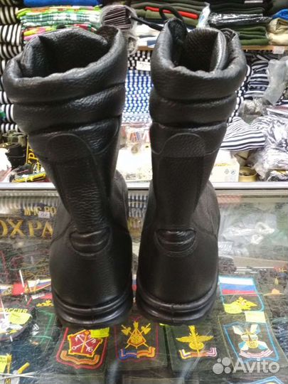 Ботинки с высоким берцем