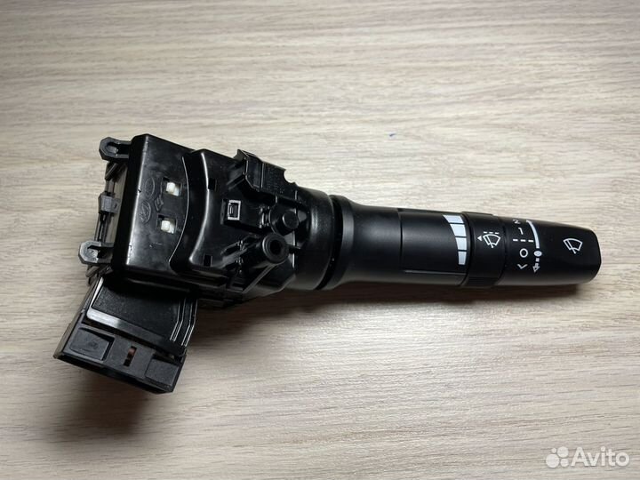 Переключатель стеклоочистителя лобового стекла