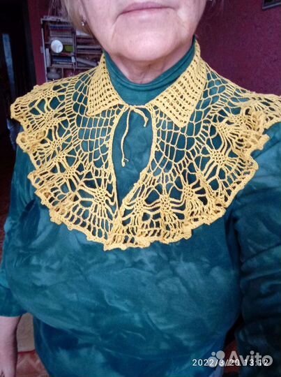 Женские вязанные воротнички