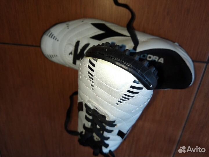 Разнопарка бутсы Diadora р.35 и 37 (225+240 мм)