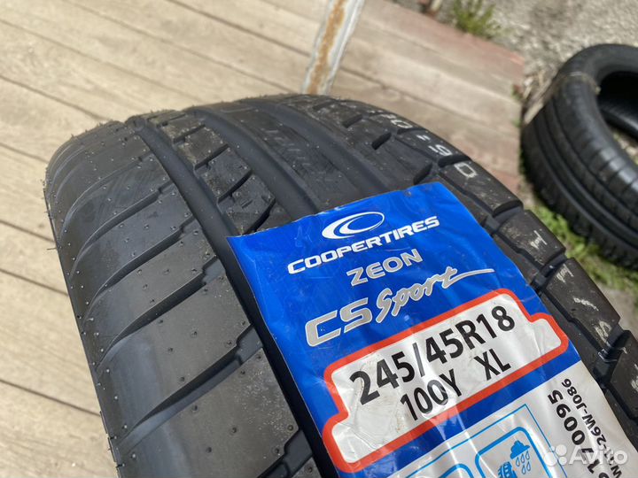 Cooper Zeon CS Sport 245/45 R18 100Y