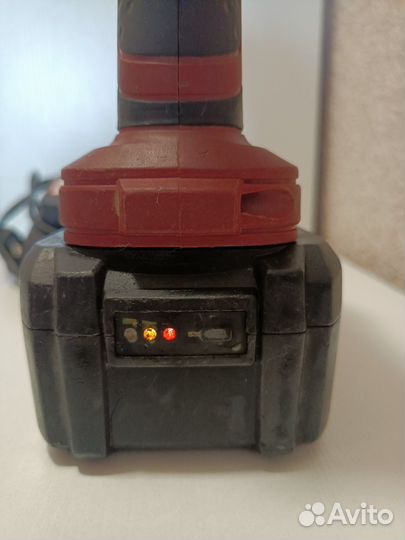 Гайковерт ударный аккумуляторный