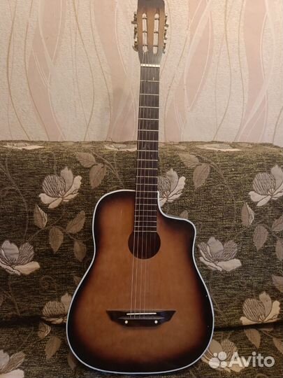 Обменяю акустическую гитару