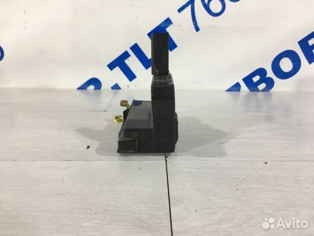 Замок двери задний левый renault sandero 2 1.2 мт