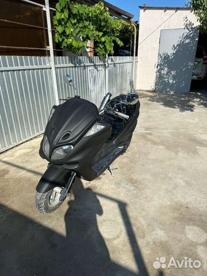 Ямаха majesty 250