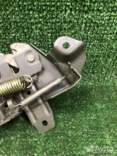 Замок капота Mitsubishi Galant 8