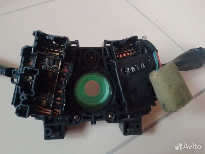 Подрулевой переключатель Nissan Presage 1 U30