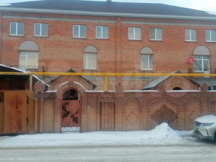 Дом 650 м² на участке 10 сот.