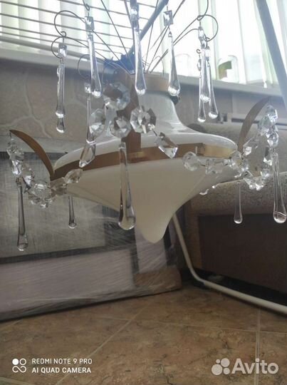 Хрустальная люстра 