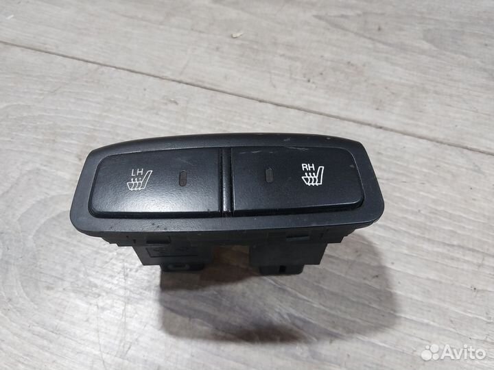 Кнопки подогрева сидений Hyundai Tucson 1 JM