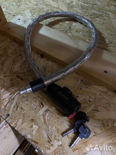 Замок для велосипеда скутера