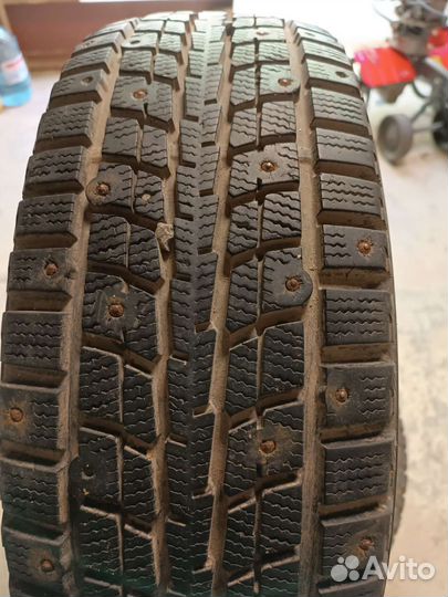 Dunlop SP Winter Ice 01 195/65 R15 88T