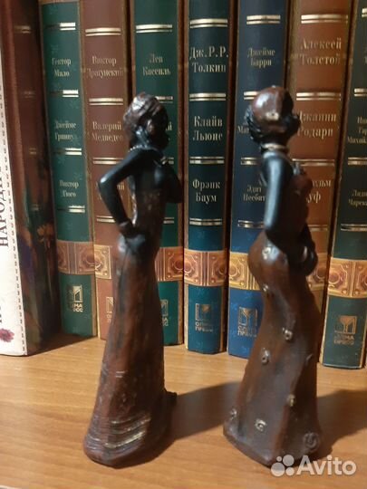 Статуэтка девушка