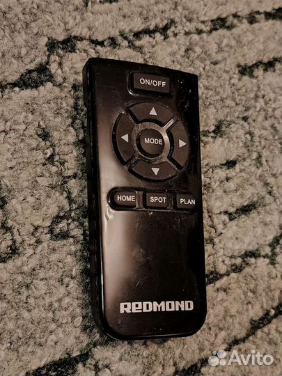 Робот-пылесос Redmond RV-R450