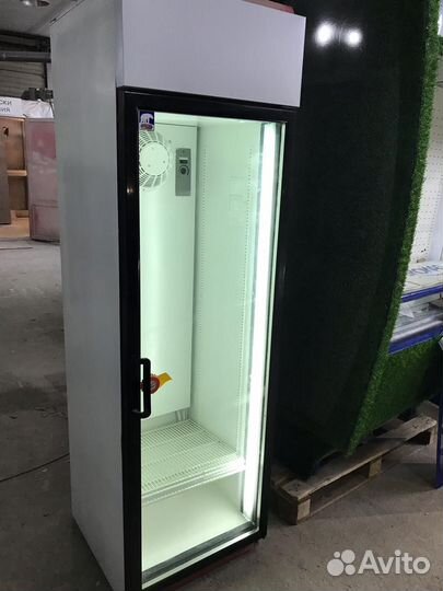 Холодильник под напитки б/у