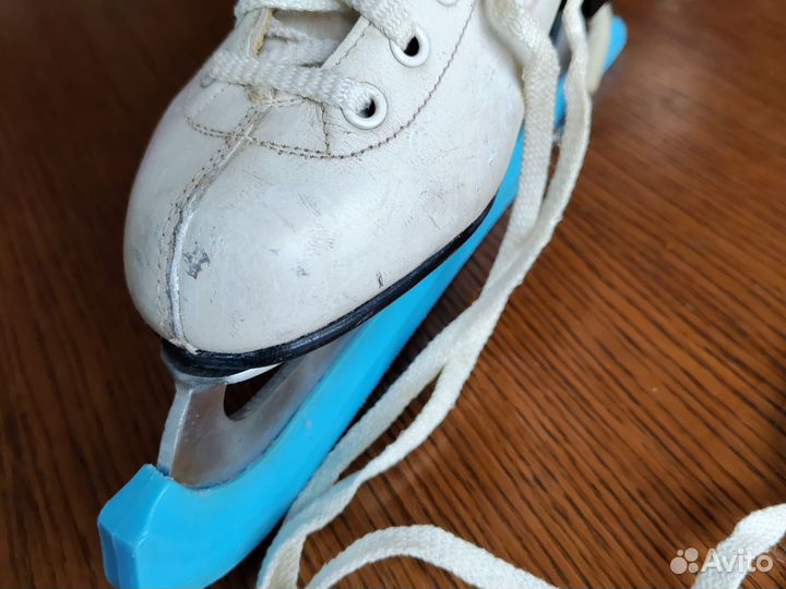 Коньки фигурные Dotas