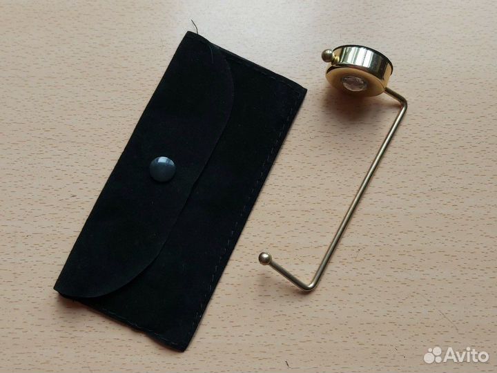 Держатель настольный для сумочки