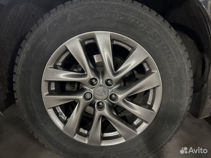 Bridgestone Blizzak DM-V2 235/65 R18