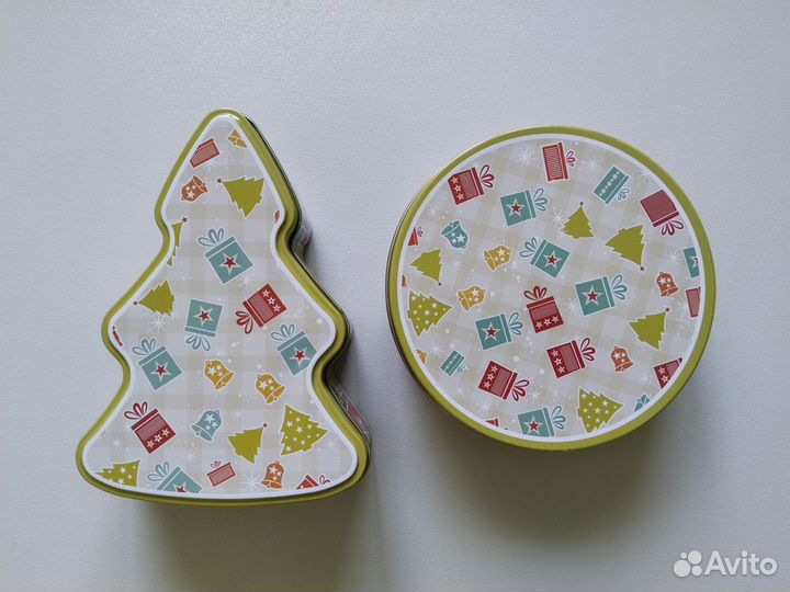 Новогодние металлические коробки