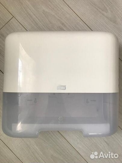 Диспенсер для салфеток, мыла, дозатор из нерж