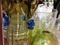 Винтажные вазы для цветов. Цветное стекло