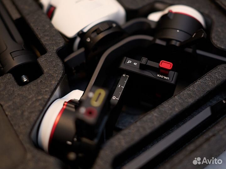 Стабилизатор Zhiyun Crane M3