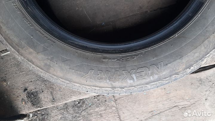 Продам резину Bridgestone Nextry