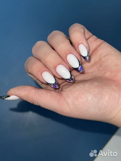 Модель на наращивание ногтей