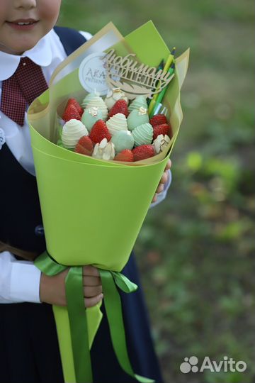 Клубника в шоколаде на 1 сентября