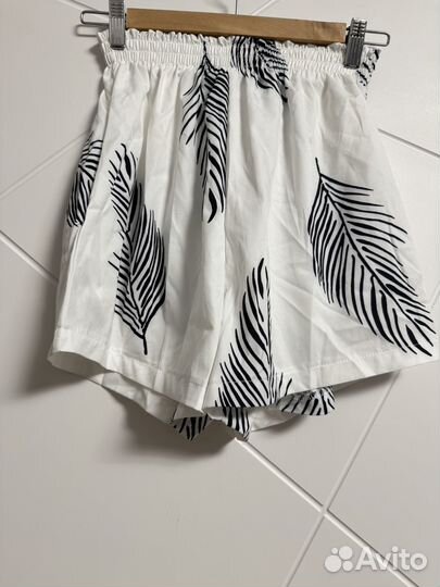 Женский летний костюм с шортами 46 размер