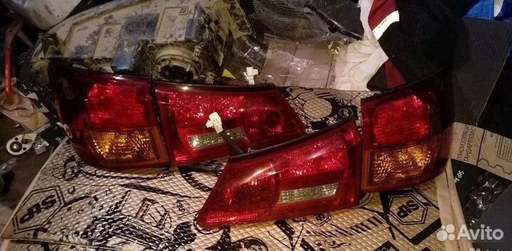 Фонари Lexus is 250