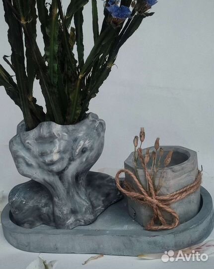 Предметы декора для интерьера кашпо,свечи, гипс