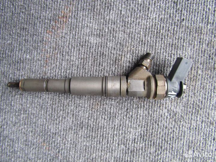 Форсунка двигателя BMW E90 13537793836