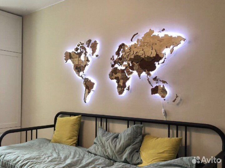 Карта мира из дерева, панно на стену
