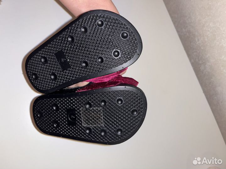 Сандалии для девочки