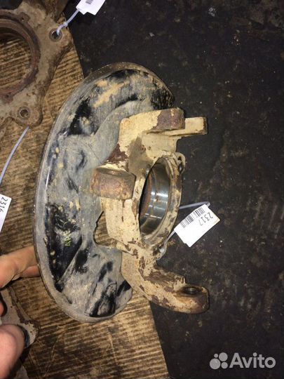 Кулак поворотный передний правый Ssang Yong Kyron