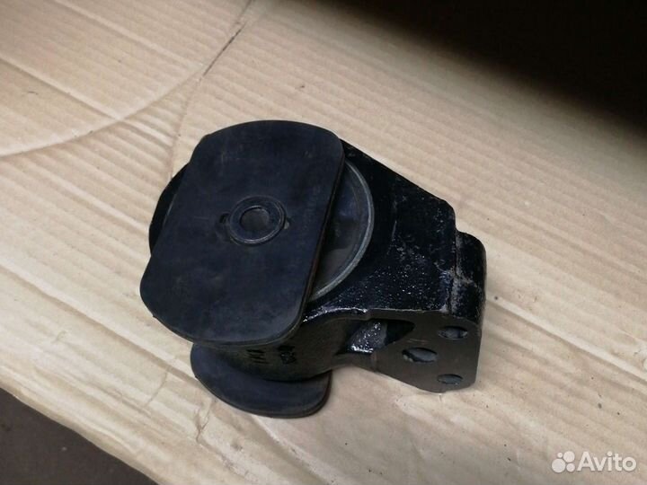 Хундай соната Подушка двигателя 2.7