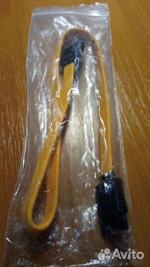Кабеля-шлейфы SATA с защелками новые