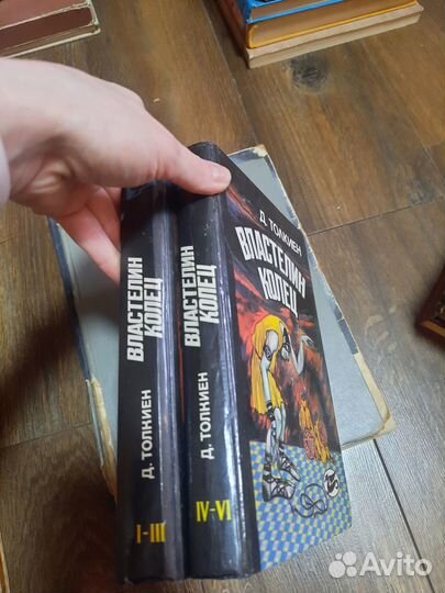 Продам книги