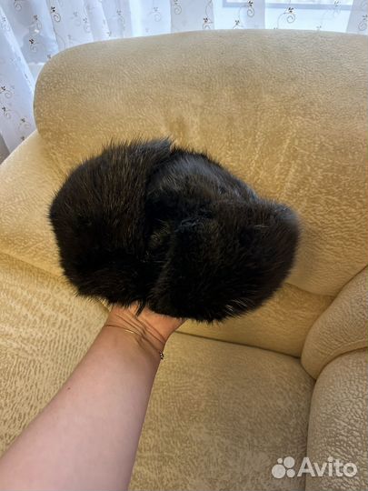 Женская и Мужская шапки