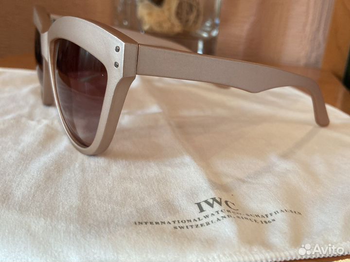 Солнцезащитные очки женские