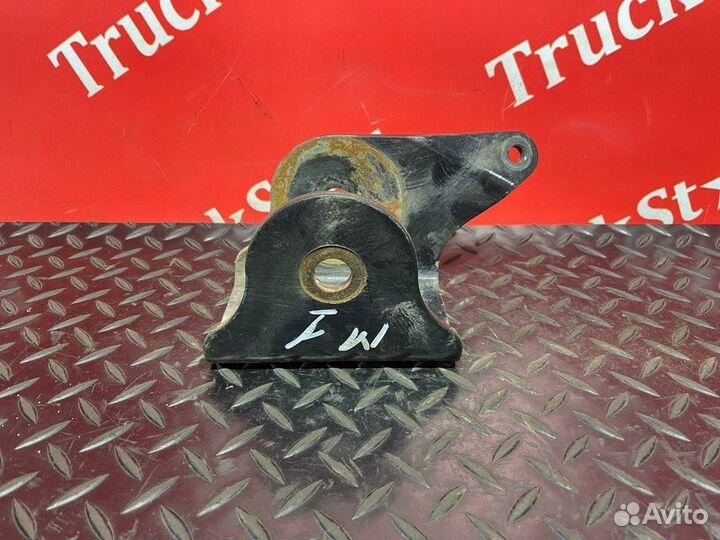 Кронштейн торсиона кабины левый