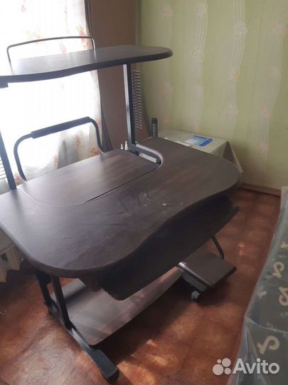 Компьютерный стол - парта