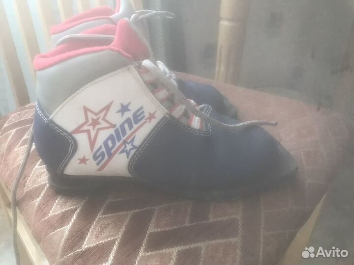 Лыжные ботинки