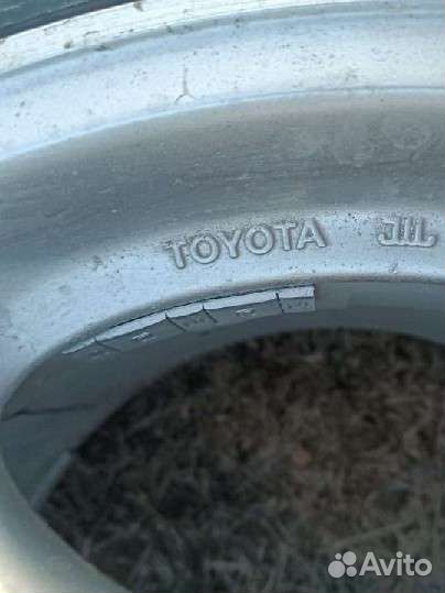 R16 Nokian Tyres Hakkapeliitta 8 215/55, PCD 5x114.3 DIA 60.1