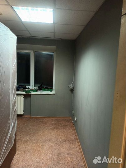 Профессиональная покраска стен и потолка