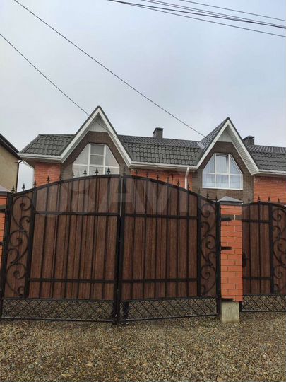 Дом 121,7 м² на участке 4 сот.