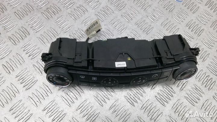 Блок управления климатической установкой Mercedes