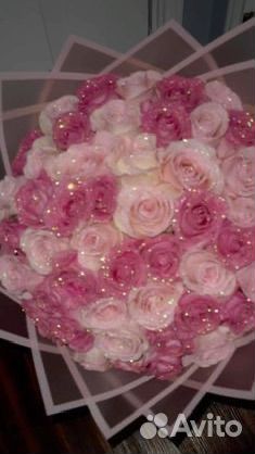 Розы из атласных лент